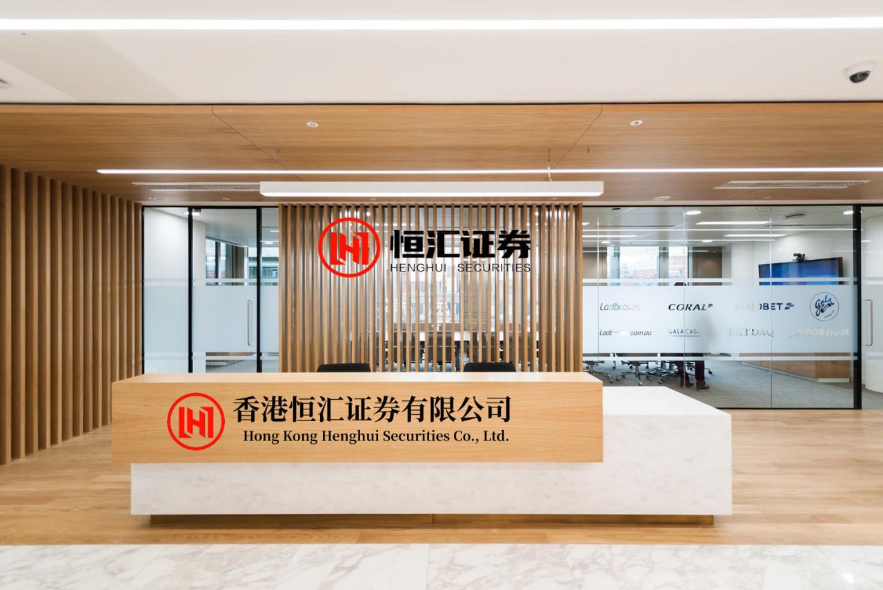 米涂配资官网 泽连斯基晒照致谢斯塔默：你永远是乌克兰的座上宾